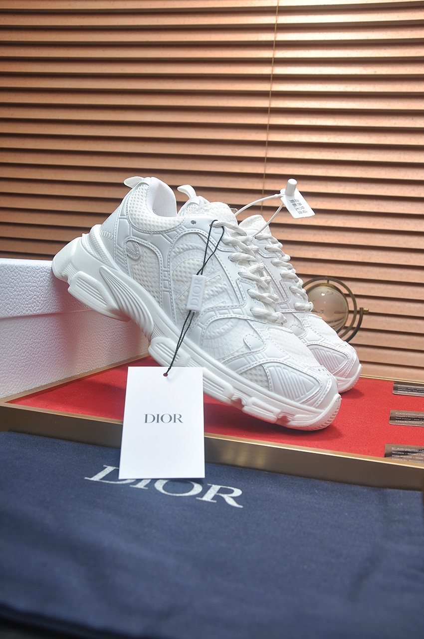 Dior White Couple Sneakers
